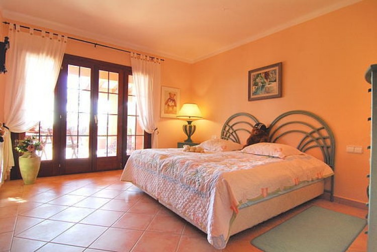 Property for Sale in Shorta, Shorta, Islas Baleares, Spain